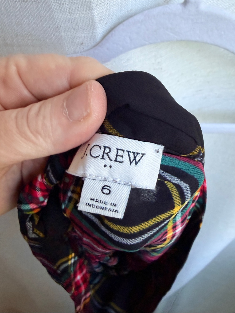 J.Crew Stewart Tartan Plaid Tie Neck Sleeveless Blouse Size 6 - Picture 4 of 6